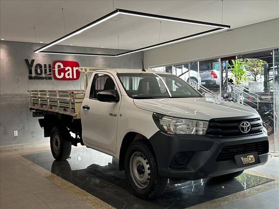 TOYOTA HILUX 2.8 D-4D TURBO DIESEL CHASSI 4X4 MANUAL